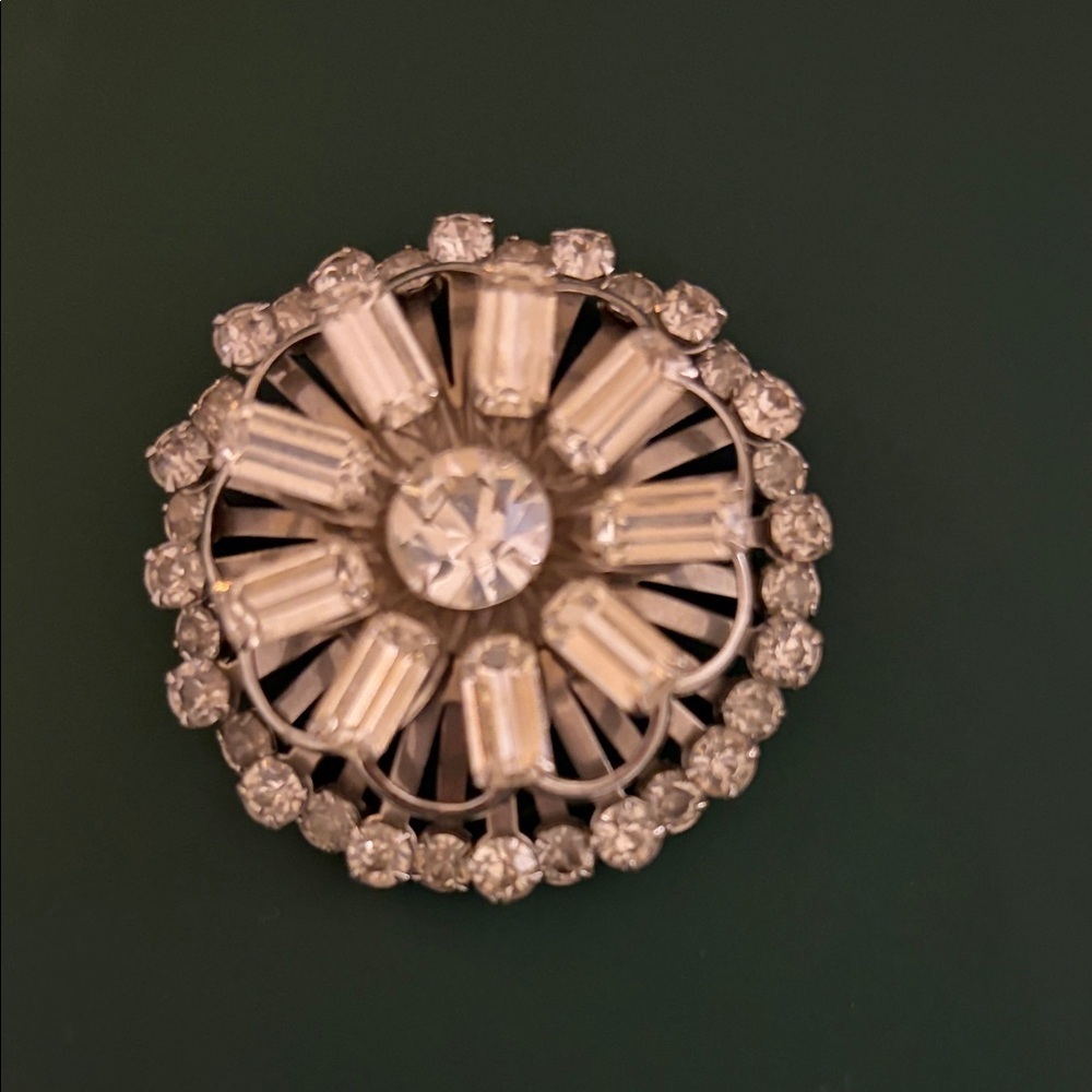 Vintage Rhinestone 1950’s multi layered flower Brooch.